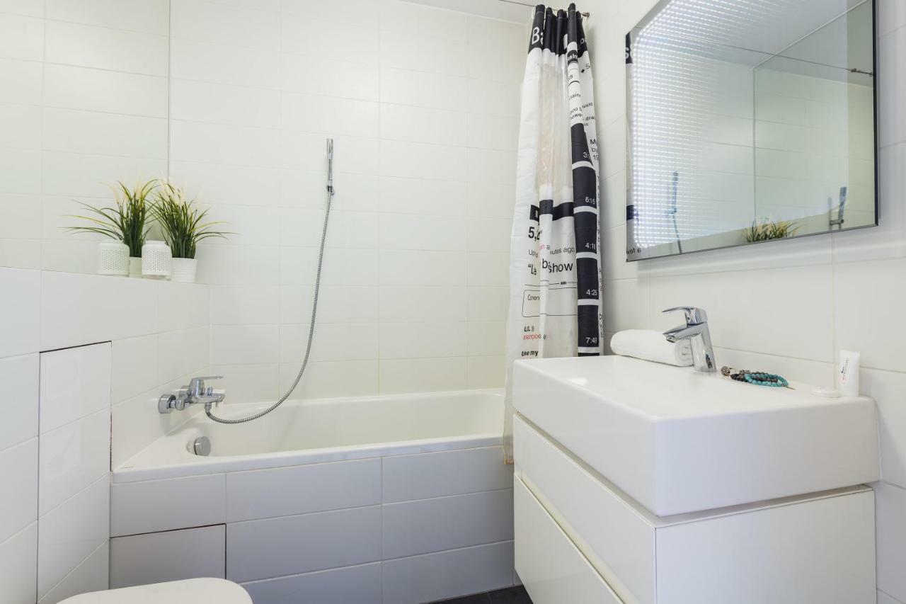 Kolejowa 45A P&O Corporate Accommodation Варшава Екстериор снимка